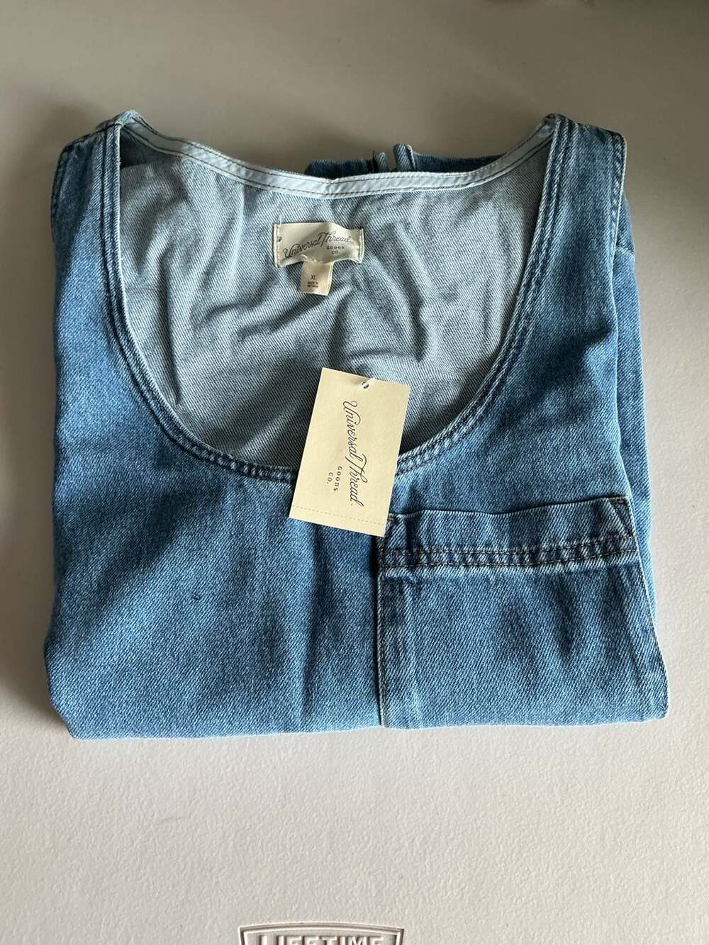 Universal Thread Women's Denim Tank Top Medium Wash XL Scoopneck Pocket